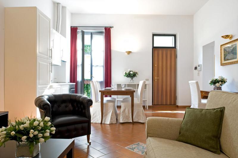 Cerva Fashion District Apartment Милан Экстерьер фото